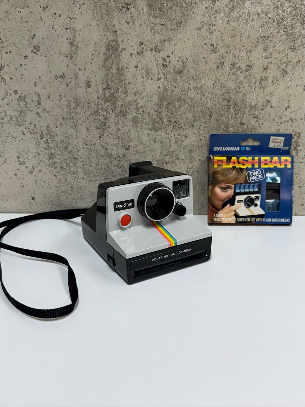 Vintage Polaroid SX-70 OneStep Rainbow Camera + Flash Bars